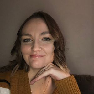 Meet your Posher, Katelyn